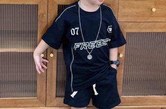 [🆕🇻🇳] Tiink Kids Thời trang cao cấp cho các bé 🧑‍🧒❤️️👶⭐️ FREEZE PHẢN QUANG
Outfit đơn giản “có võ”, mix đường line thân áo kèm hiệu ứng phản quang, vừa dễ mặc lại có guuu
—————
Tiinkvn
Sọp pi: shopee.vn/tiinkvn
, shares-0✔️ , likes-1❤️️ , date-2025-07-04 22:31:20🇻🇳🇻🇳🇻🇳📰🆕