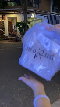 [🆕🇻🇳] Laure_Vnxk Hàng Xuất Dư Xịn 👕 Top1Fashion 👗  SƠ MI THÊU NGỰA– CHẤT ĐẸP, FORM CHUẨN, MÀU XUẤT SẮC
Vải oxford dư xịn siêu đẹp
Bảng màu quá đẹp, dễ phối, mặc lên là sang!
Chất vải dư chuẩn nhà máy, mị , shares-0✔️ , likes-1❤️️ , date-2025-07-05 04:12:34🇻🇳🇻🇳🇻🇳📰🆕