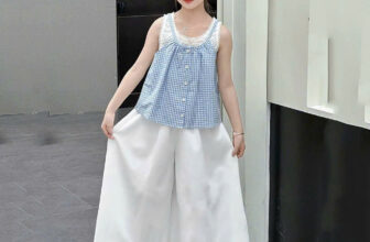 [🆕🇻🇳]  Sunny kids – Quần áo trẻ em 🧑‍🧒❤️️👶⭐️  Set xinh chuẩn tiểu thư sang chảnh
Áo caro xanh nhạt phối ren siêu yêu, mix cùng quần ống rộng trắng tinh – nhẹ nhàng, mát mẻ mà vẫn nổi bật nha!
Bé mặc đ , shares-0✔️ , likes-1❤️️ , date-2025-07-10 03:27:08🇻🇳🇻🇳🇻🇳📰🆕