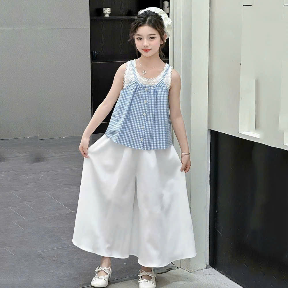 [🆕🇻🇳]  Sunny kids – Quần áo trẻ em 🧑‍🧒❤️️👶⭐️  Set xinh chuẩn tiểu thư sang chảnh
Áo caro xanh nhạt phối ren siêu yêu, mix cùng quần ống rộng trắng tinh – nhẹ nhàng, mát mẻ mà vẫn nổi bật nha!
Bé mặc đ , shares-0✔️ , likes-1❤️️ , date-2025-07-10 03:27:08🇻🇳🇻🇳🇻🇳📰🆕