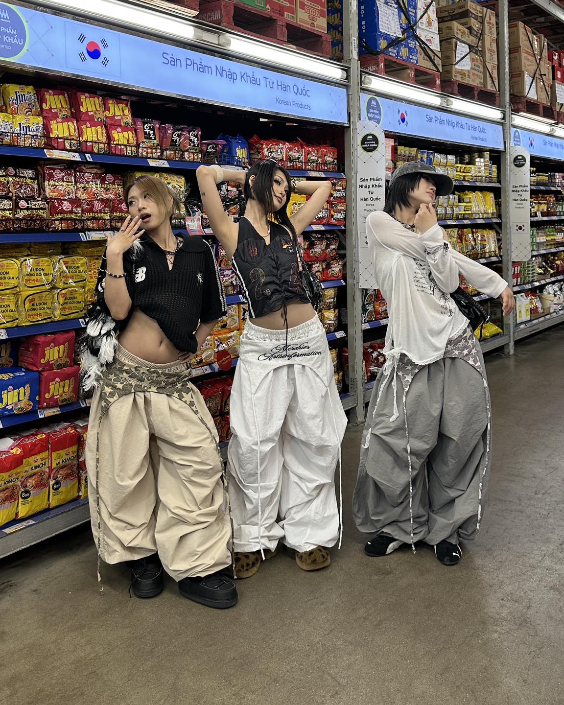 [🆕🇻🇳] TRYST Quần áo (Thương hiệu)  👕 Top1Fashion 👗  “Girls Just Wanna Have Snacks!”
#outfitcheck #mixandmatch
_____________________
Hàng có sẵn tại cửa hàng
#trysomethingdifferent
#vietnamesegirls
, shares-3✔️ , likes-19❤️️ , date-2025-07-07 22:36:31🇻🇳🇻🇳🇻🇳📰🆕