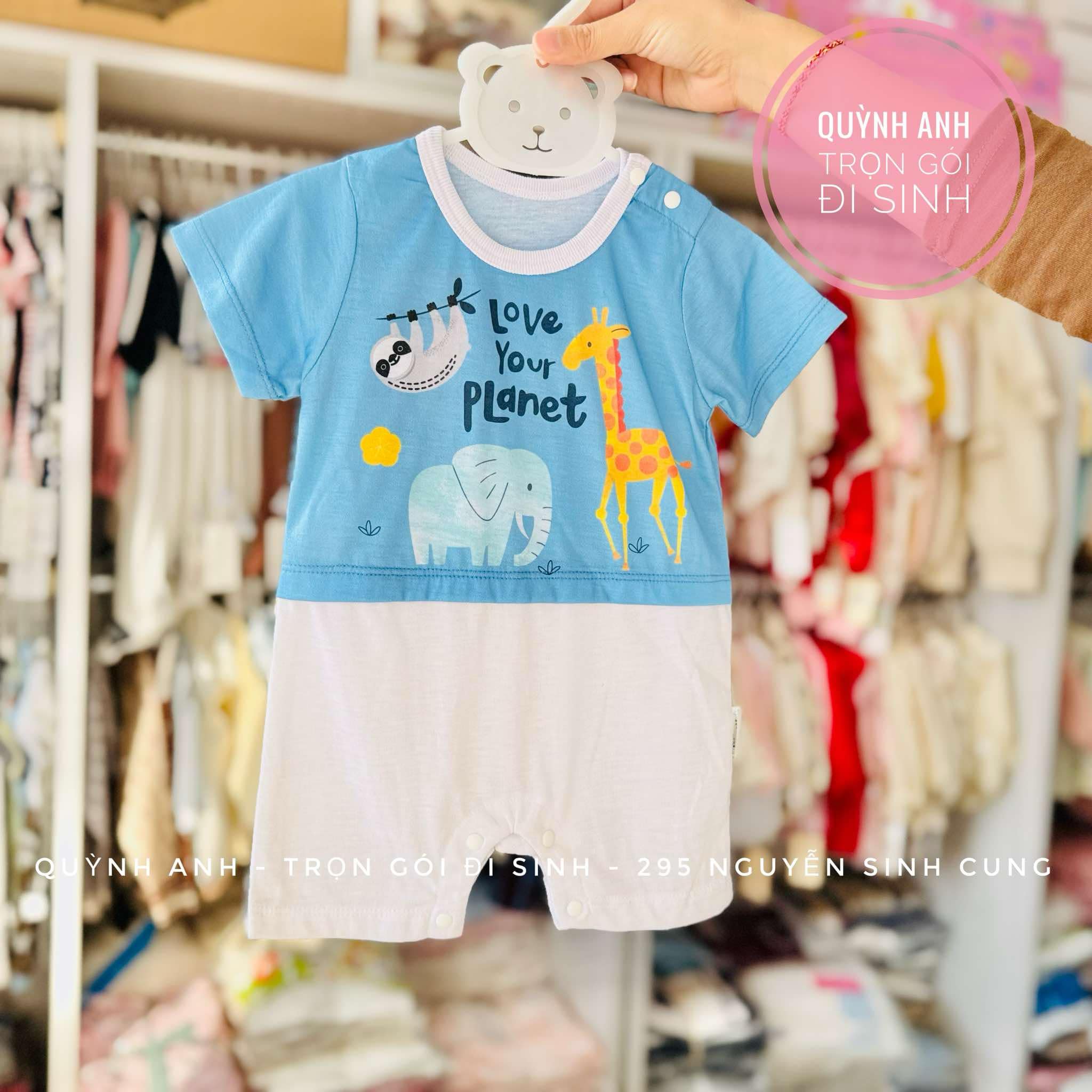 [🆕🇻🇳] Shop TOM BABY  Chuyên Bỉm,Thời trang cho bé,các loại Bánh kẹo, Kem, Thực phâm dinh dưỡng 🧑‍🧒❤️️👶⭐️ Trời này nhiều muỗi
𝗠𝗮́𝘆 𝘃𝗮̀ 𝘁𝗶𝗻𝗵 𝗱𝗮̂̀𝘂 đ𝘂𝗼̂̉𝗶 𝗺𝘂𝗼̂̃𝗶 𝗡𝗵𝗮̣̂𝘁 𝗕𝗮̉𝗻 𝗱𝘂̀𝗻𝗴 đ𝘂̛𝗼̛̣𝗰 𝗰𝗵𝗼 𝗰𝗮̉ 𝗴𝗶𝗮 đ𝗶̀𝗻𝗵
Tinh dầu đuổi muỗi   Nhật Bản
An toàn tuyệt đối
, shares-1✔️ , likes-0❤️️ , date-2025-07-17 18:31:43🇻🇳🇻🇳🇻🇳📰🆕