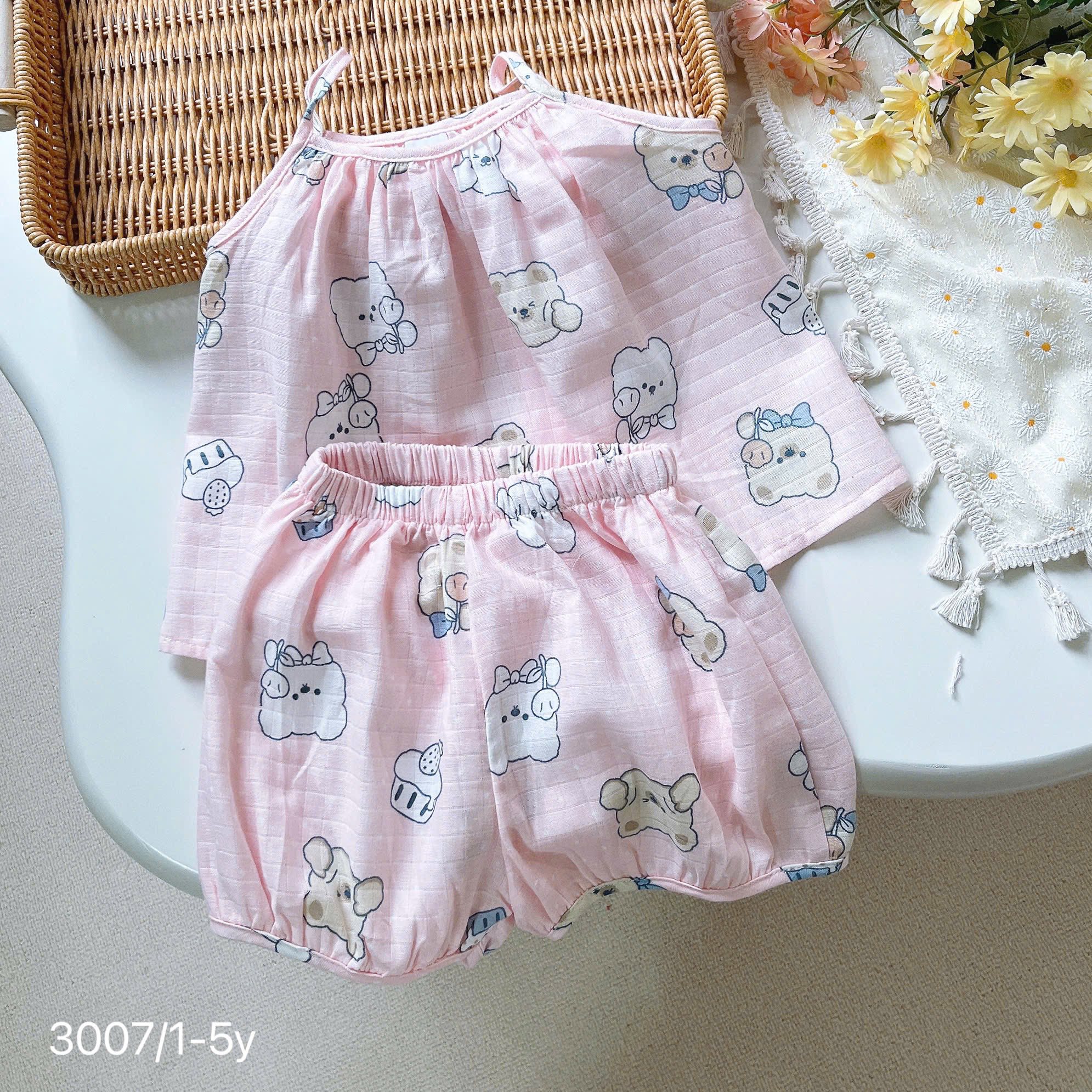 [🆕🇻🇳] Tiệm Nhà Ốc  (Quần áo trẻ em)-Đồ trẻ em thiết kế, đồ nhập- xuất khẩu,hàng Quảng Châu cao cấp , sỉ đồ thiết kế cho bé nhặt size 🧑‍🧒❤️️👶⭐️ OP3007- Bộ xô linen 2 dây
Giá sỉ :95k/b
Size: 1-5y (9-23kg)Mô tả sản phẩm :
Mát lạnh – Nhẹ tênh – Xinh xắn cả ngày
Thiết kế 2 dây mát mẻ, đơn giản , shares-1✔️ , likes-2❤️️ , date-2025-07-16 00:38:21🇻🇳🇻🇳🇻🇳📰🆕