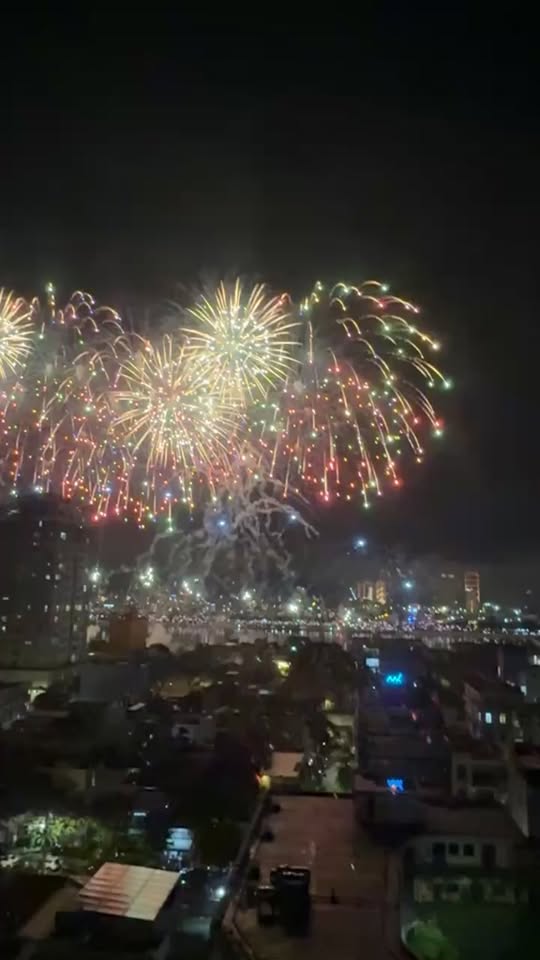 [🆕🇻🇳]  Tuyên Thuỳ Hải Phòng Shop Quần Áo Trẻ Em-Đồ Sơ Sinh-Giày Dép-Bỉm 🧑‍🧒❤️️👶⭐️ Trực tiếp trung kết pháo hoa Đà Nẵng 2025 đội tuyển Việt Nam. , shares-0✔️ , likes-14❤️️ , date-2025-07-13 04:07:22🇻🇳🇻🇳🇻🇳📰🆕