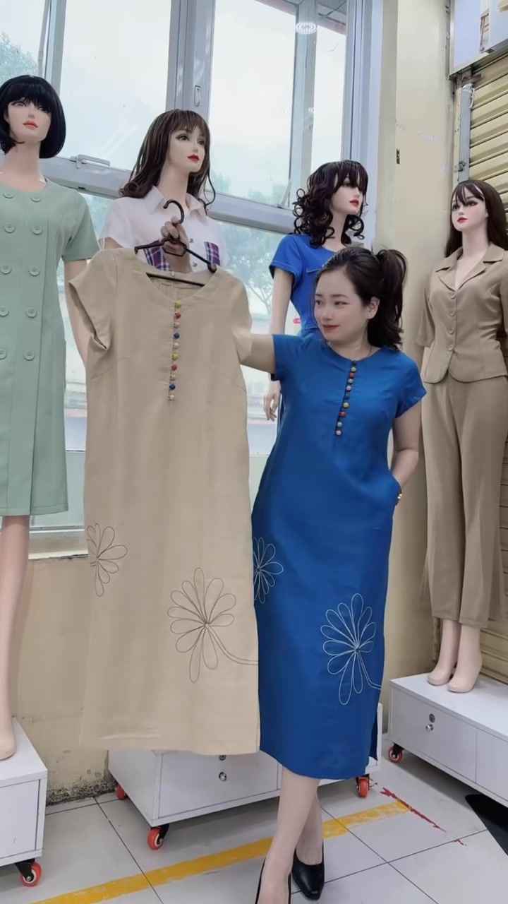 [🆕🇻🇳] Thái Trang D&T cung cấp hàng thương hiệu độc quyền D&T chợ An Đông 👕 Top1Fashion 👗   ĐẦM LINEN NHẸ NHÀNG MÀ CỰC CHẤT
Chất linen mộc mạc, thoáng mát cho những ngày nắng.
Thiết kế đơn giản nhưng nổi bật với hàng nút bọc nhiều màu siêu yêu
, shares-0✔️ , likes-0❤️️ , date-2025-07-10 22:04:27🇻🇳🇻🇳🇻🇳📰🆕
