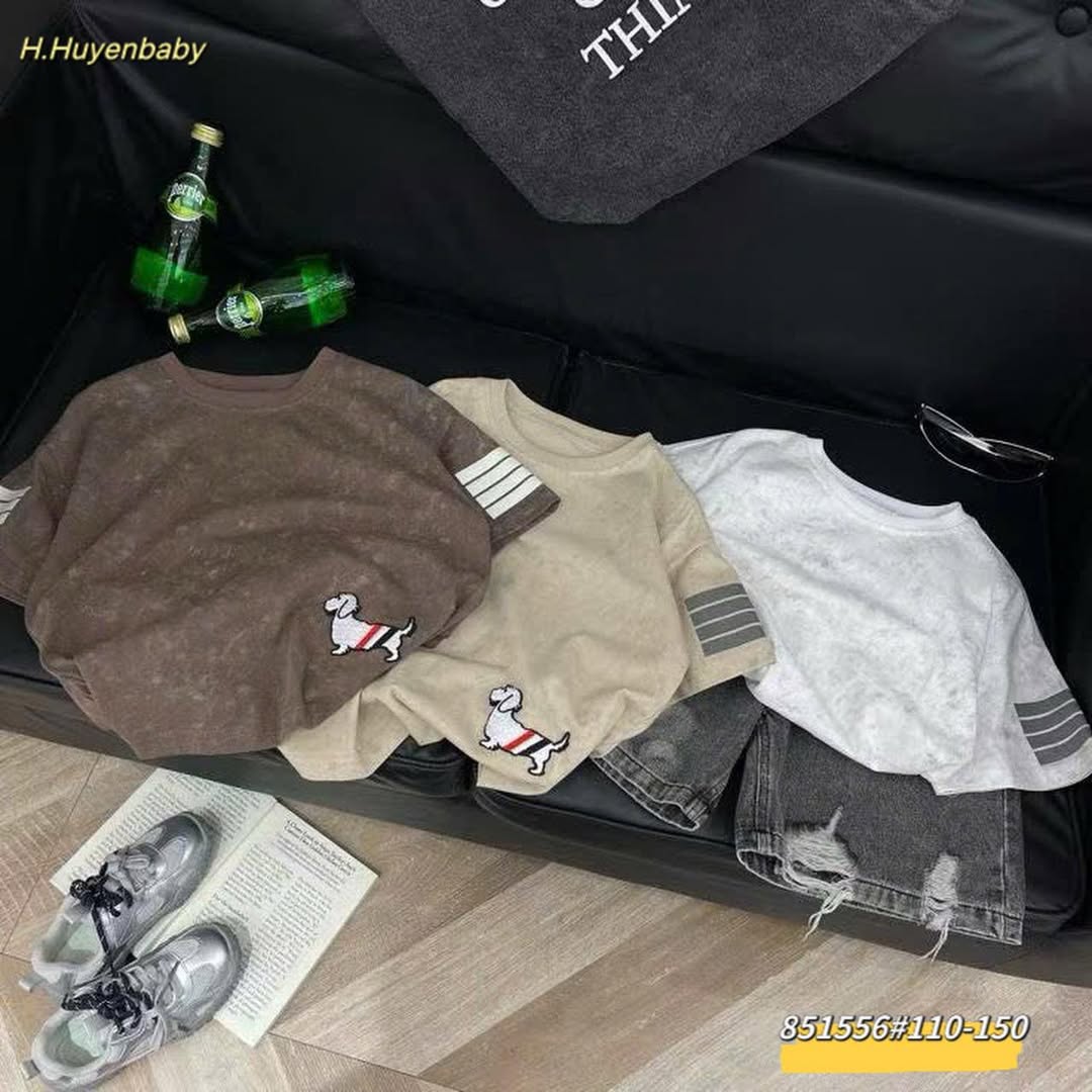 [🆕🇻🇳]  Thuỷ Nghé Kids  – Chuyên sỉ SLL quần áo Thời Trang Trẻ Em & Sơ Sinh đầy đủ các mẫu 🧑‍🧒❤️️👶⭐️  ĐẸP NHẸ NHÀNG – MẶC LÊN XINH XẮN
Áo phông chó Dachshund form rộng – thiết kế lạ mắt
Cotton loang, hình in chuẩn – không bong tróc
Mã 851556 – Size 110–1 , shares-0✔️ , likes-0❤️️ , date-2025-07-16 05:40:10🇻🇳🇻🇳🇻🇳📰🆕