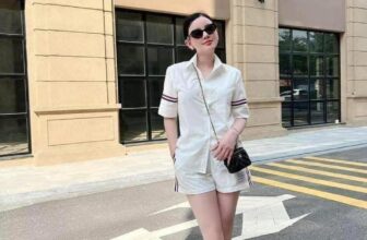 [🆕🇻🇳] Thời Trang ZARA- Authentic – ZARA Xuất 👕 Top1Fashion 👗  Set thome trắng diện du lịch , cafe hay dạo phố các bác nha
Mix rời cũng chất , dòng cấp chuẩn đẹp.. Mặc đi chơi tách áo mặc đi làm đều xinh ạ, fom trẻ tru , shares-5✔️ , likes-177❤️️ , date-2025-07-19 04:52:40🇻🇳🇻🇳🇻🇳📰🆕
