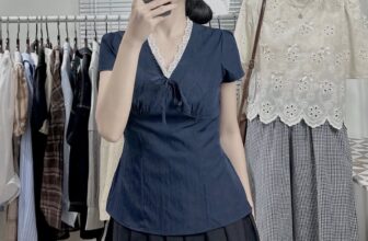 [🆕🇻🇳] Chan – Cửa hàng quần áo nữ 👕 Top1Fashion 👗  Một set đồ không cần quá cầu kỳ, vẫn đủ để bạn ghi dấu ấn.
Áo navy phối ren – nhẹ nhàng mà đầy điểm nhấn.
Chân váy xếp ly – tinh giản nhưng không bao giờ l , shares-2✔️ , likes-9❤️️ , date-2025-07-18 21:05:20🇻🇳🇻🇳🇻🇳📰🆕