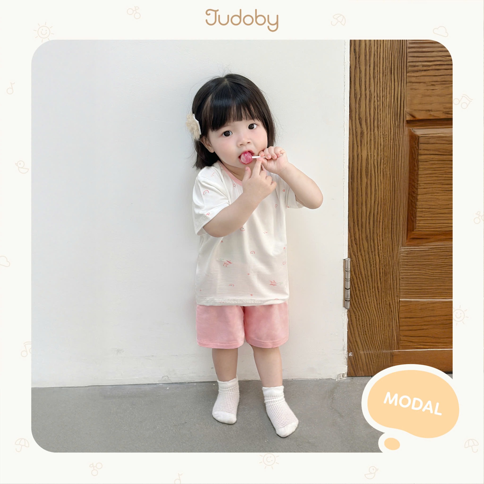 [🆕🇻🇳] Judoby – Thương hiệu thời trang, phụ kiện trẻ em cao cấp từ Dokma 🧑‍🧒❤️️👶⭐️ Chạm nhẹ tuổi thơ là một lời thủ thỉ êm đềm mà chúng tôi muốn gửi đến các em bé – những mầm non đang lớn lên trong tình yêu thương và sự dịu dàng.Từng đư , shares-0✔️ , likes-0❤️️ , date-2025-07-19 21:00:13🇻🇳🇻🇳🇻🇳📰🆕