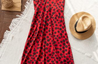 [🆕🇻🇳] AnVi Store – Thời Trang Quý Cô 👕 Top1Fashion 👗   Thiết kế cổ V nhẹ nhàng giúp tôn dáng phần vai và cổ.
Họa tiết chấm bi đen trên nền đỏ nổi bật – cuốn hút, cá tính và cực kỳ “bắt mắt” khi ra phố.
Chất  , shares-0✔️ , likes-0❤️️ , date-2025-07-19 07:08:15🇻🇳🇻🇳🇻🇳📰🆕