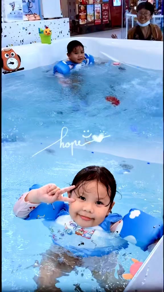 [🆕🇻🇳] MiMi Miu Fashion 👕 Top1Fashion 👗   HÀNG MỚI VỀ – CHỊ EM PHẢI COI NGAY!
SET THUN LỤA NEW SÁT NÁCH– MÃ #8500
Đẹp – Mát – Sang mà mặc nhà vẫn xịn hết nấc!  Điểm nhấn ngay ngực – bèo rũ nhẹ & , shares-0✔️ , likes-0❤️️ , date-2025-07-18 15:47:51🇻🇳🇻🇳🇻🇳📰🆕