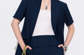 [🆕🇻🇳] HOBB – Elegant, Strong and Feminine 👕 Top1Fashion 👗  𝐒𝐥𝐨𝐚𝐧𝐞 𝐒𝐡𝐨𝐫𝐭-𝐒𝐥𝐞𝐞𝐯𝐞𝐝 𝐃𝐨𝐮𝐛𝐥𝐞-𝐁𝐫𝐞𝐚𝐬𝐭𝐞𝐝 𝐁𝐥𝐚𝐳𝐞𝐫 & 𝐀𝐫𝐨𝐢 𝐀𝐭𝐭𝐚𝐜𝐡𝐞𝐝 𝐖𝐚𝐢𝐬𝐭𝐛𝐚𝐧𝐝 𝐌𝐢𝐧𝐢 𝐒𝐤𝐢𝐫𝐭
Vẻ đẹp quyền lực trong lòng thành phố từ lâu đã không còn được định nghĩ , shares-0✔️ , likes-6❤️️ , date-2025-07-22 03:00:00🇻🇳🇻🇳🇻🇳📰🆕