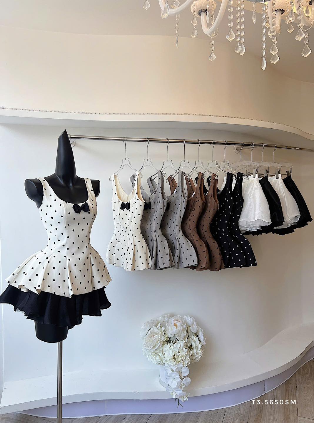 [🆕🇻🇳] Shop của Trang – Cửa hàng quần áo 👕 Top1Fashion 👗  “ 𝐊𝐢𝐞̂̃𝐧𝐠 𝐦𝐮̃𝐢 𝐜𝐡𝐚̂𝐧 𝐬𝐞̃ đ𝐮̛́𝐧𝐠 𝐤𝐡𝐨̂𝐧𝐠 𝐯𝐮̛̃𝐧𝐠
𝐍𝐠𝐮̛𝐨̛̀𝐢 𝐭𝐡𝐢́𝐜𝐡 𝐛𝐚̣𝐧 𝐬𝐞̃ 𝐜𝐡𝐮̉ đ𝐨̣̂𝐧𝐠 𝐤𝐡𝐨𝐦 𝐥𝐮̛𝐧𝐠 ”
, shares-0✔️ , likes-1❤️️ , date-2025-07-23 21:52:38🇻🇳🇻🇳🇻🇳📰🆕