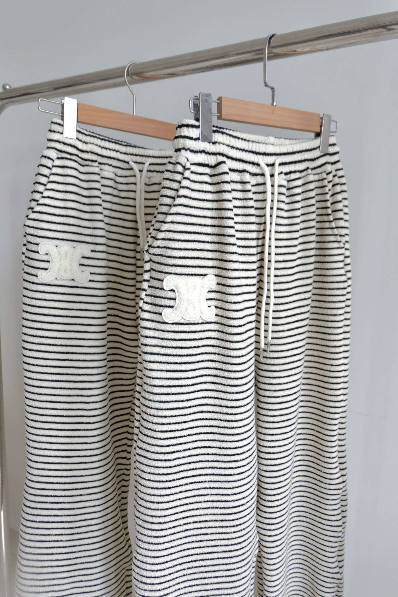 [🆕🇻🇳] SACHI Premium – Vẻ đẹp của sự thanh nhã 👕 Top1Fashion 👗  Quần nỉ bông chất siêu dày dặn chuẩn form Sachi về lại thêm số lượng ít ạ Hôm trước nàng nào cần nhắn lại Sachi nhe
———
𝗦𝗔𝗖𝗛𝗜
| 0936.488.769
| 91 Trần th , shares-0✔️ , likes-0❤️️ , date-2025-07-23 02:52:55🇻🇳🇻🇳🇻🇳📰🆕