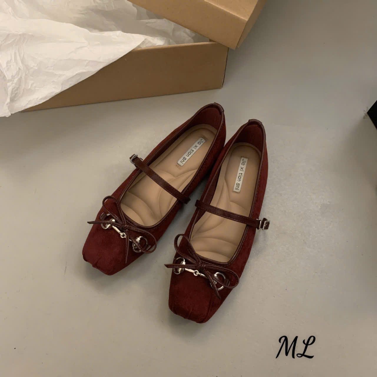 [🆕🇻🇳] Anya Shoes – Chuyên sỉ và lẻ giày VNXK  👕 Top1Fashion 👗  Giầy búp bê nơ khoá xích hàng qccc về đủ size 2 mầu đen-đỏ đô nha
YML056-43
Sz.35-39
Fullbox
, shares-0✔️ , likes-4❤️️ , date-2025-07-23 01:44:32🇻🇳🇻🇳🇻🇳📰🆕