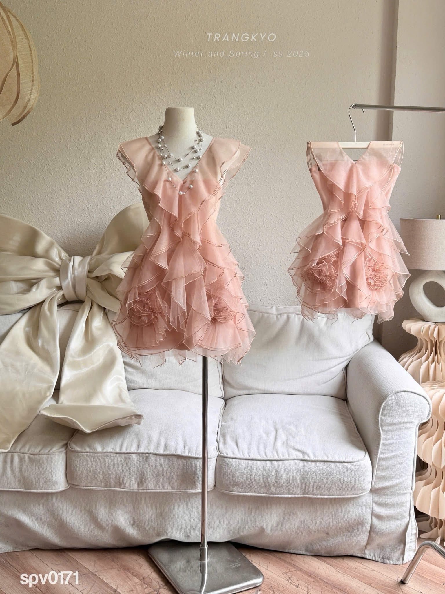 [🆕🇻🇳] Trang Kyo-Ở đây chuyên bán quần áo đẹp 👕 Top1Fashion 👗  Tuyệt sắc mĩ miềuSPV0171
Size : SMInbox cho Trang Kyo để sở hữu Items siu hot này nha nàng ơi
, shares-0✔️ , likes-19❤️️ , date-2025-07-23 16:37:21🇻🇳🇻🇳🇻🇳📰🆕