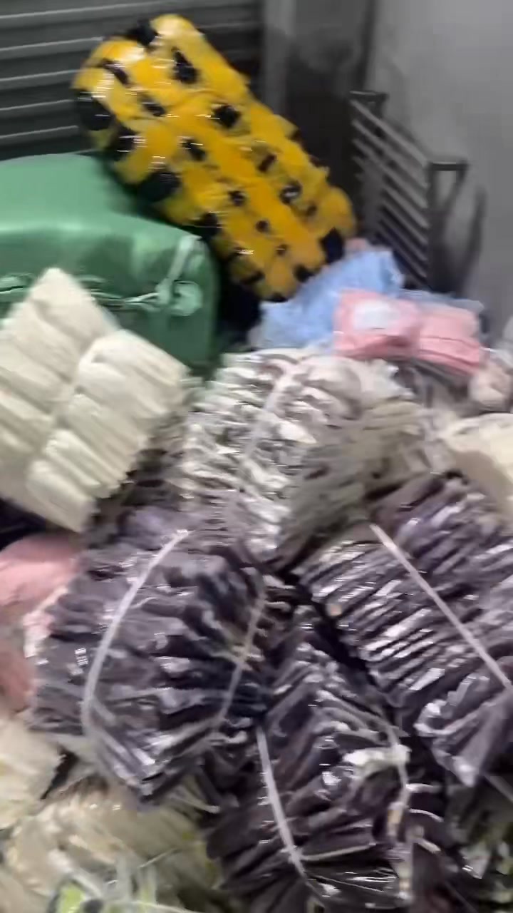 [🆕🇻🇳] OH.KIDS – chuyên nhận sỉ buôn quần áo trẻ em 🧑‍🧒❤️️👶⭐️ Nhà oh sẵn kho rất nhiều mẫu thu đông rồi nhé mng. Em mời mbg chốt đơn a
Link sỉ:#Xưởngmayohkids #quanaotreemohkids #tongkhoohkids #sosinhohkids , shares-0✔️ , likes-0❤️️ , date-2025-07-19 23:16:03🇻🇳🇻🇳🇻🇳📰🆕