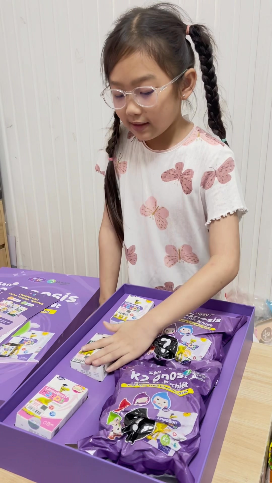 [🆕🇻🇳] Shop TOM BABY  Chuyên Bỉm,Thời trang cho bé,các loại Bánh kẹo, Kem, Thực phâm dinh dưỡng 🧑‍🧒❤️️👶⭐️ CÙNG TOMBABY UNBOX HỘP QUÀ LINE BORN XEM CÓ GÌ NHÉCơn bão túi mù của LineaBon đang đổ bộ, phải khui ngay thôi mẹ ơi!!!!
Không cần mua túi mù, mẹ mua 2 , shares-0✔️ , likes-0❤️️ , date-2025-07-18 22:23:42🇻🇳🇻🇳🇻🇳📰🆕