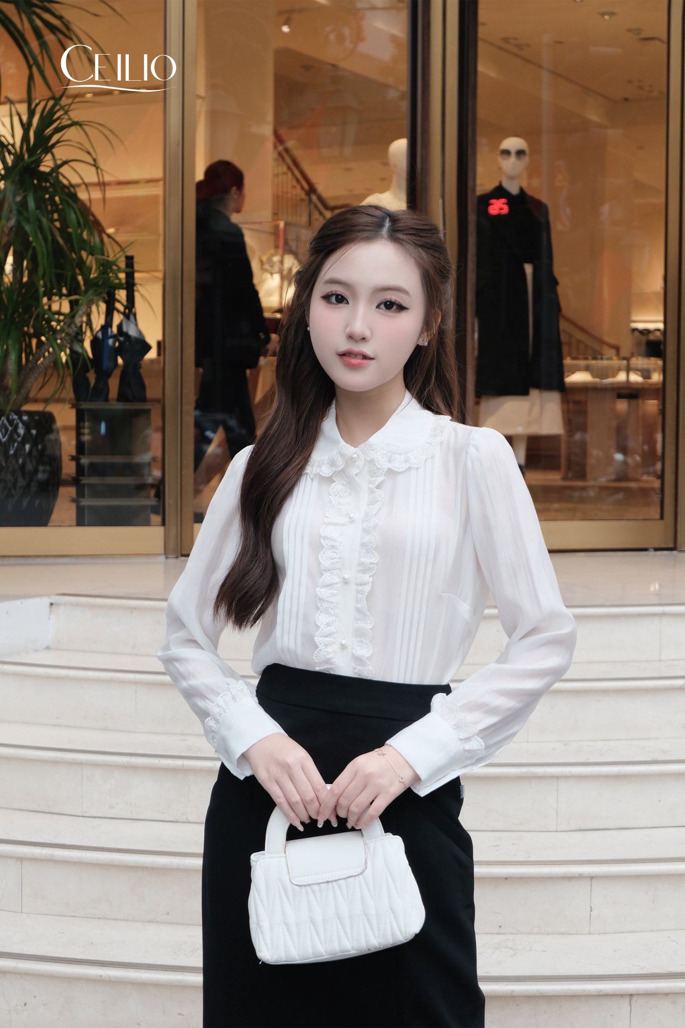 [🆕🇻🇳] CEILIO Design – Cửa hàng quần áo nữ 👕 Top1Fashion 👗  Chiếc sơ mi trắng mang nét đẹp cổ điển với điểm nhấn là hàng khuy nổi bật trên nền ren viền mềm mại, phối cùng các đường ly dọc tạo nên tổng thể thanh thoá , shares-0✔️ , likes-8❤️️ , date-2025-07-23 03:28:30🇻🇳🇻🇳🇻🇳📰🆕