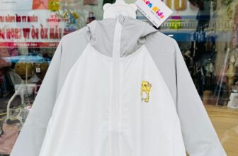 [🆕🇻🇳] KEN KIDS – Baby House Sóc Trăng 🧑‍🧒❤️️👶⭐️ Khoác chống nắng size 90-130
Fanpage:KEN KIDS – Baby House Sóc Trăng
#Kenkids
#Số18_Đường30_04_Phừơng3_TPSócTrăng
#ĐT_0945155388
#QuầnÁoTrẻEmSócTrăng
Bưu , shares-1✔️ , likes-2❤️️ , date-2025-07-21 20:24:39🇻🇳🇻🇳🇻🇳📰🆕