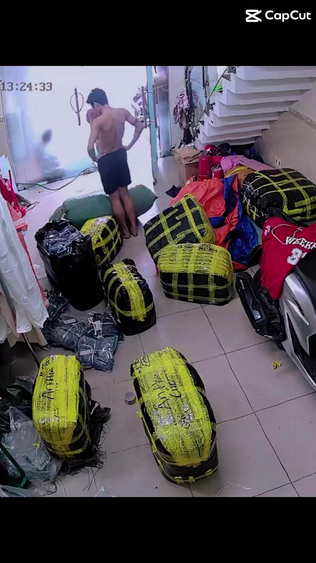 [🆕🇻🇳] Tổng Kho Ân Hoa – Kho chuyên sỉ hàng hot trend , hàng sale 👕 Top1Fashion 👗  Kho Ân Hoa zalo 0933240232 sỉ các mặt hàng thời trang nam , nữ , bé . Khách mua hàng lh zalo viber facebook . 0933240232 Lò bỏ hàng gửi mẫu kèm giá hộ e ,  , shares-0✔️ , likes-0❤️️ , date-2025-07-19 14:45:37🇻🇳🇻🇳🇻🇳📰🆕