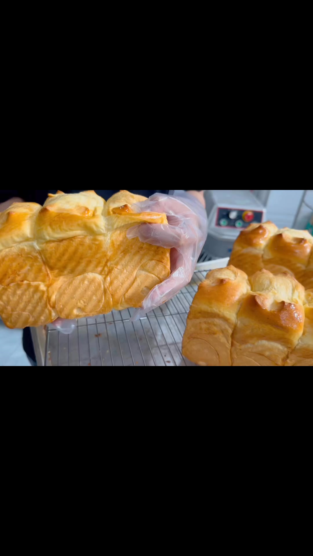 [🆕🇻🇳] Jasmine-tiệm bánh nhỏ xinh chuyên bánh mì, bánh kem Whipping chất lượng cao 🍔 Top1Food  🍜 Một ổ SANDWICH BƠ SỮA SIÊU MỀM, có thể dùng ăn không hoặc kèm thêm một miếng trái cây tươi, hoặc bơ đậu phộng, nhẹ nhàng, dễ tiêu hoá, thuận tiện cho 1 bữa , shares-0✔️ , likes-0❤️️ , date-2025-07-23 22:34:12🇻🇳🇻🇳🇻🇳📰🆕