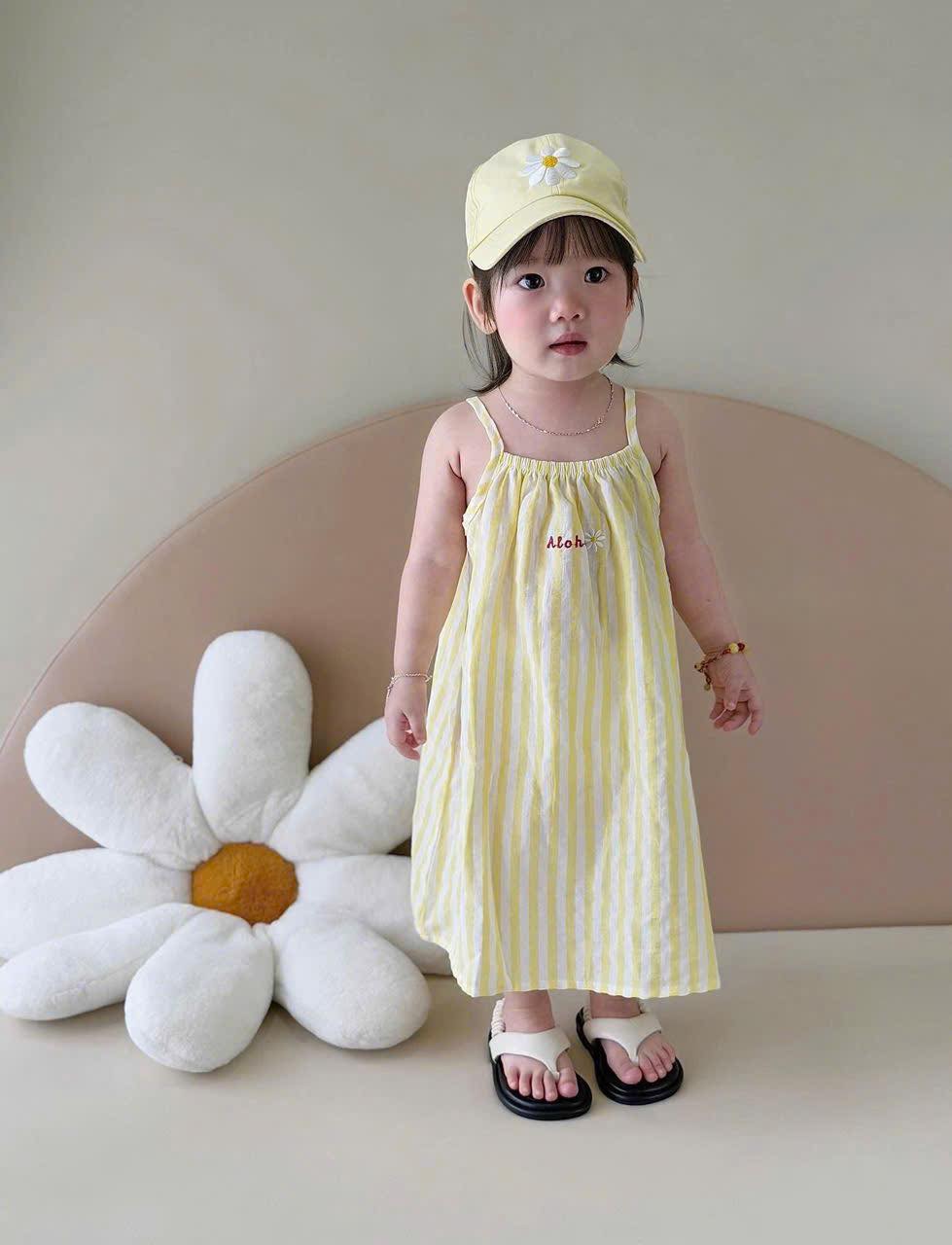 [🆕🇻🇳] Dương Tú Vi – Order Kids – Chuyên hàng quảng châu – thiết kế cao cấp cho bé 🧑‍🧒❤️️👶⭐️ Cái bản Cover nè xuất xắc mà đẹp lắm nha,e xin phép bé xinh iu này e lên con deall cho các bác
Cái màu nó vừa mùa hè tươi mát lại vừa hợp đi biển,rồi còn t , shares-0✔️ , likes-0❤️️ , date-2025-07-25 22:34:51🇻🇳🇻🇳🇻🇳📰🆕