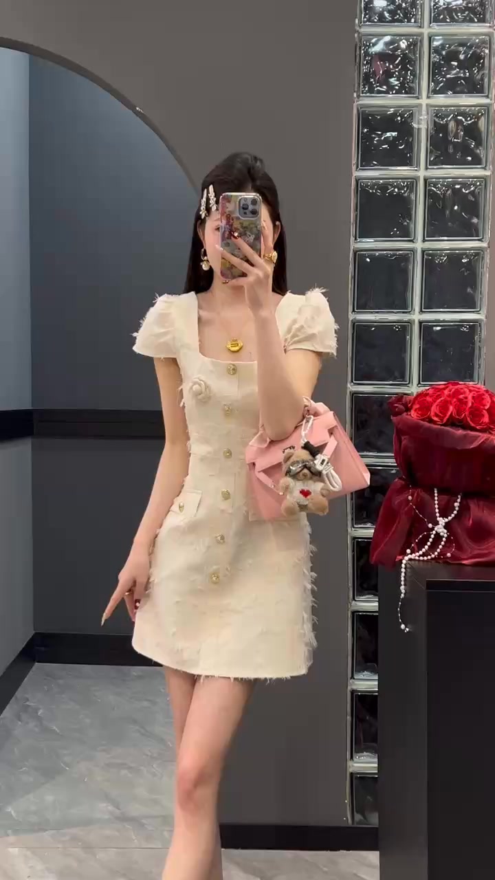 [🆕🇻🇳] Hoàng Yến Store 👕 Top1Fashion 👗  Trời
Cửng xỉu luôn ấy
2 màu đen trắng
Size :SML , shares-0✔️ , likes-0❤️️ , date-2025-07-23 16:52:33🇻🇳🇻🇳🇻🇳📰🆕