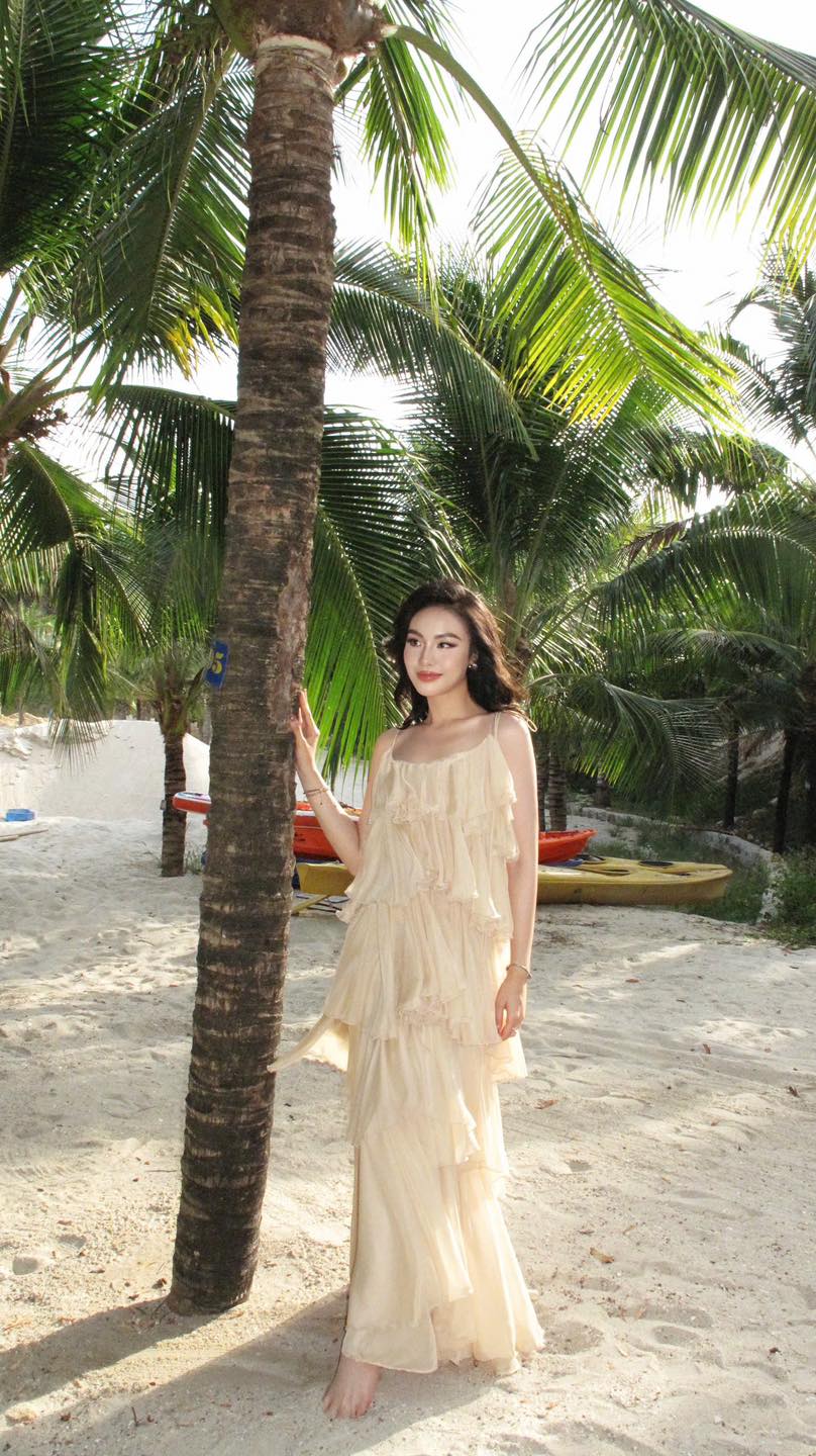 [🆕🇻🇳] Huyên CoCo Store – C𝐡𝐮𝐲𝐞̂𝐧 𝐛𝐚́𝐧 𝐪𝐮𝐚̂̀𝐧 𝐚́𝐨 đ𝐞̣𝐩 👕 Top1Fashion 👗  Set ren cao cấp tỉa thủ công chi tiết từng lớp ren mềm mịn mang lại cảm giác thoải mái , nhẹ nhàng tinh tế và rất xinh đẹp ko thể bỏ lỡ các nàng ạ❥ 𝑺𝒊𝒛𝒆  , shares-0✔️ , likes-0❤️️ , date-2025-07-24 02:00:23🇻🇳🇻🇳🇻🇳📰🆕