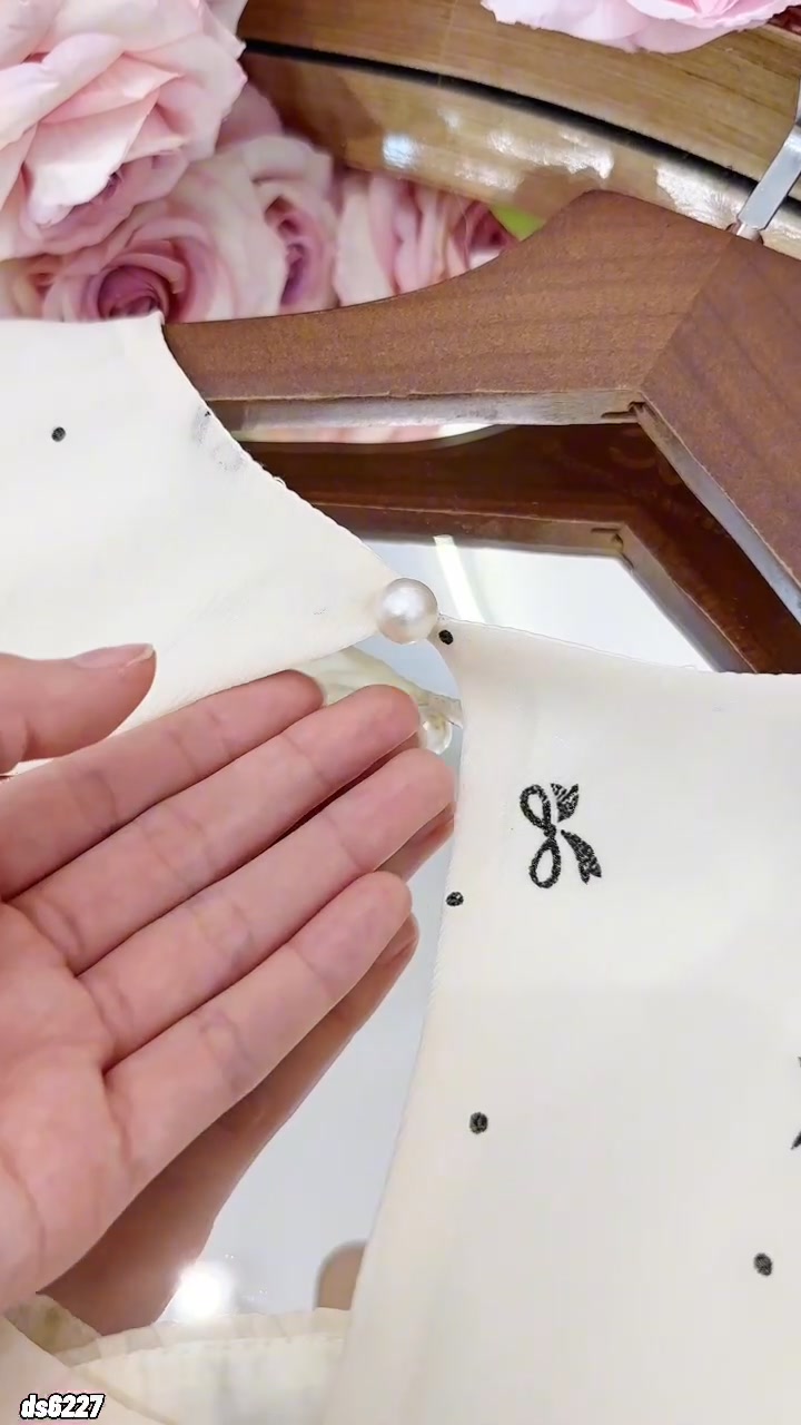 [🆕🇻🇳] DVC Store – Cửa hàng quần áo nữ  👕 Top1Fashion 👗  Gu của nàng nằm trong sự tiết chế – không phô trương nhưng luôn nổi bật #DS6227 váy #thietke #dvc #dulich #dutiec #congso #tuyensi #congso #buon #hangchinh , shares-0✔️ , likes-0❤️️ , date-2025-07-27 03:43:08🇻🇳🇻🇳🇻🇳📰🆕