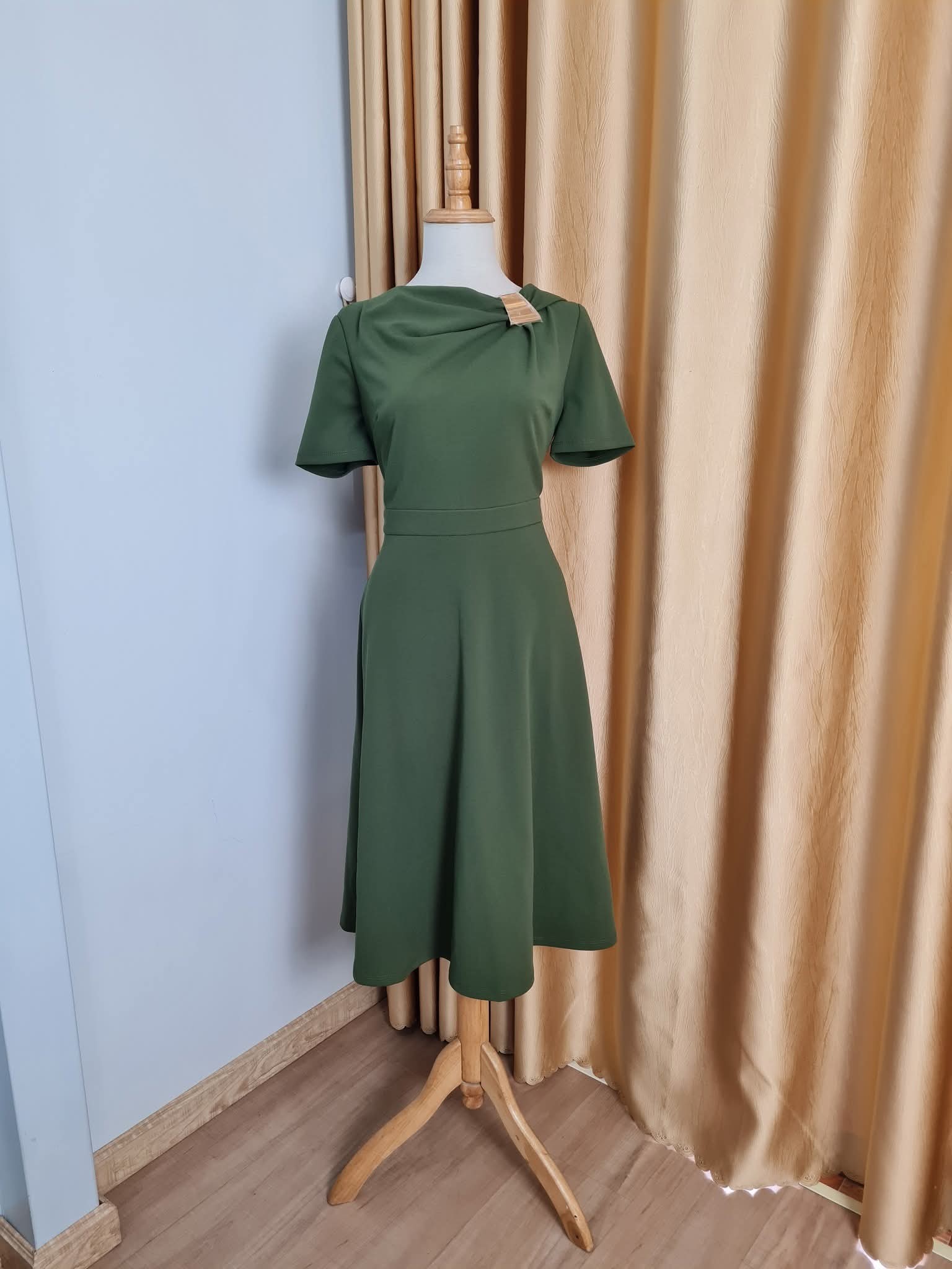 [🆕🇻🇳] Dáng Xinh Shop – VNXK – Chuyên bán quần áo hàng VNXK (có sỉ giá tốt) 👕 Top1Fashion 👗  LONDON.TIME
350k
Size 6,8p,10p
Size 6 dài 109cm
Size 8p dài 105cm
Dài 110cm
Đầm lót thân trên, chất thun cát co giãn. Thiết kế xòe nhẹ thanh lịch, cổ trang , shares-0✔️ , likes-2❤️️ , date-2025-07-28 23:55:20🇻🇳🇻🇳🇻🇳📰🆕