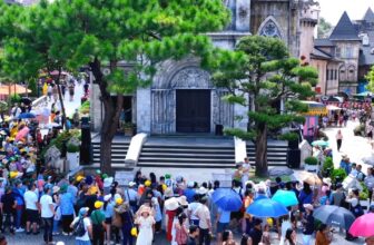 [🆕🇻🇳] Chốn Bình Yên – Trung tâm thông tin du lịch ✈ Top1Travel 🌏✈️ Vẻ đẹp ngôi “Làng Pháp” trên núi ở Đà Nẵng , shares-0✔️ , likes-67❤️️ , date-2025-07-28 18:01:13🇻🇳🇻🇳🇻🇳📰🆕