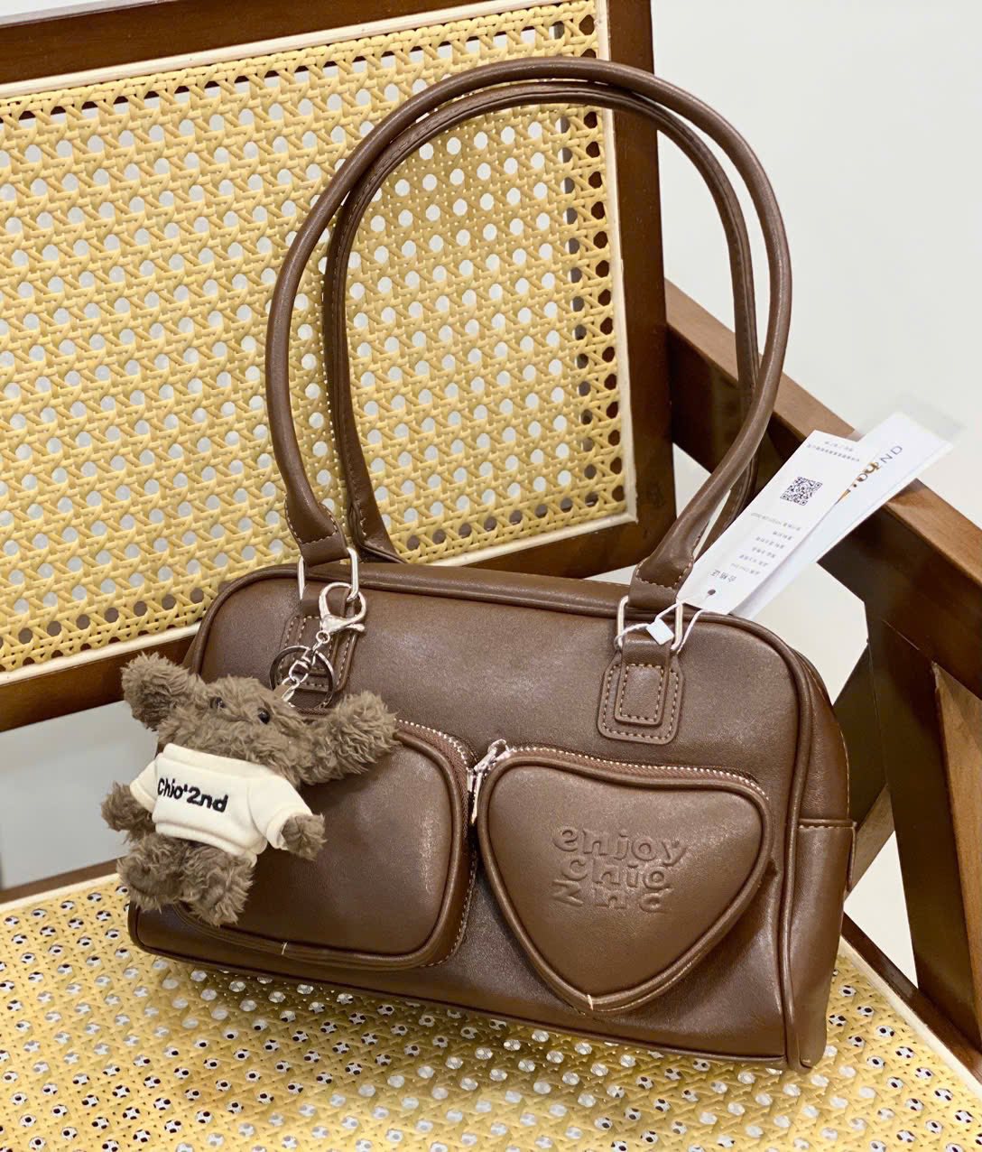 [🆕🇻🇳] Mộc VNXK Quận 9 HCM – Cửa hàng quần áo 👕 Top1Fashion 👗  CHIO2ND NÂU TÚI TRÁI TIM 𝕥𝕒̣̆𝕟𝕘 𝖈𝖍𝖆𝖗𝖒 𝖌𝖆̂́𝖚
Size đáy 27 x 18 x 8cm
Hàng nội địa trung, rẻ, bền , đẹp
Giá #380k
, shares-0✔️ , likes-0❤️️ , date-2025-07-29 00:35:06🇻🇳🇻🇳🇻🇳📰🆕