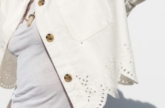 [🆕🇻🇳] Zaness Hàng Xuất Khẩu – Chuyên hàng hiệu xuất khẩu 👕 Top1Fashion 👗   EMBRODERED JACKET– Chiếc khoác lửng khiến ai cũng phải ngoái nhìn.• Chất liệu vải mềm vừa , giữ form
• Gấu áo thêu viền ton-sur-ton cực xinhXS S M , shares-0✔️ , likes-2❤️️ , date-2025-07-29 03:00:02🇻🇳🇻🇳🇻🇳📰🆕