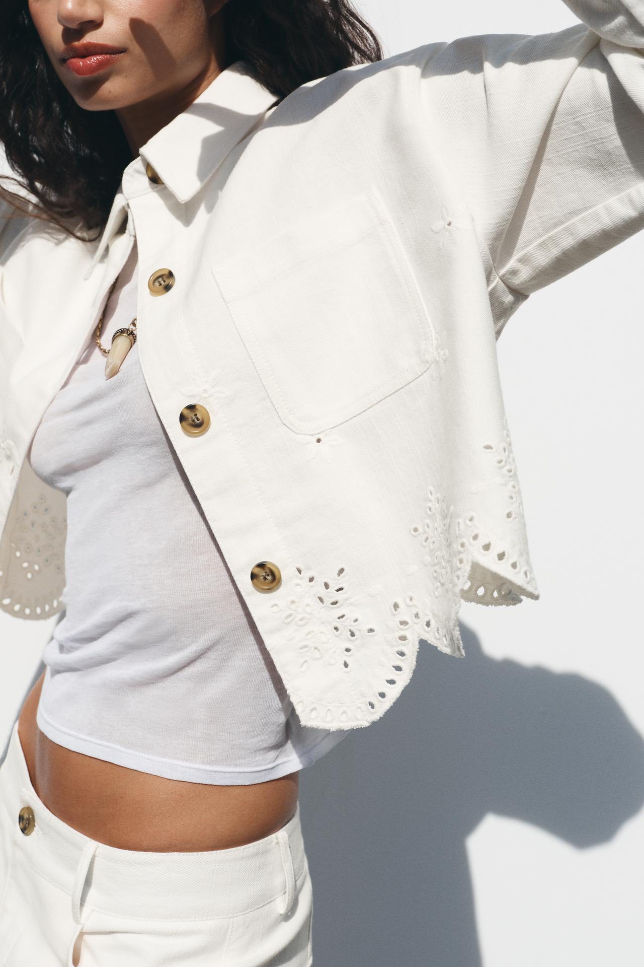 [🆕🇻🇳] Zaness Hàng Xuất Khẩu – Chuyên hàng hiệu xuất khẩu 👕 Top1Fashion 👗   EMBRODERED JACKET– Chiếc khoác lửng khiến ai cũng phải ngoái nhìn.• Chất liệu vải mềm vừa , giữ form
• Gấu áo thêu viền ton-sur-ton cực xinhXS S M , shares-0✔️ , likes-2❤️️ , date-2025-07-29 03:00:02🇻🇳🇻🇳🇻🇳📰🆕