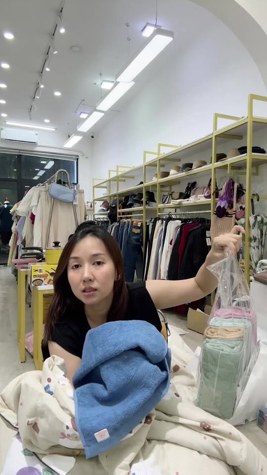 [🆕🇻🇳] Shop Tracy’s VNXK – chuyên cung cấp các brand quần áo VNXK xịn 👕 Top1Fashion 👗  MỀN ĐẬU NÀNH BACK VÀI CÁI CUỐI , shares-0✔️ , likes-17❤️️ , date-2025-07-29 03:10:09🇻🇳🇻🇳🇻🇳📰🆕