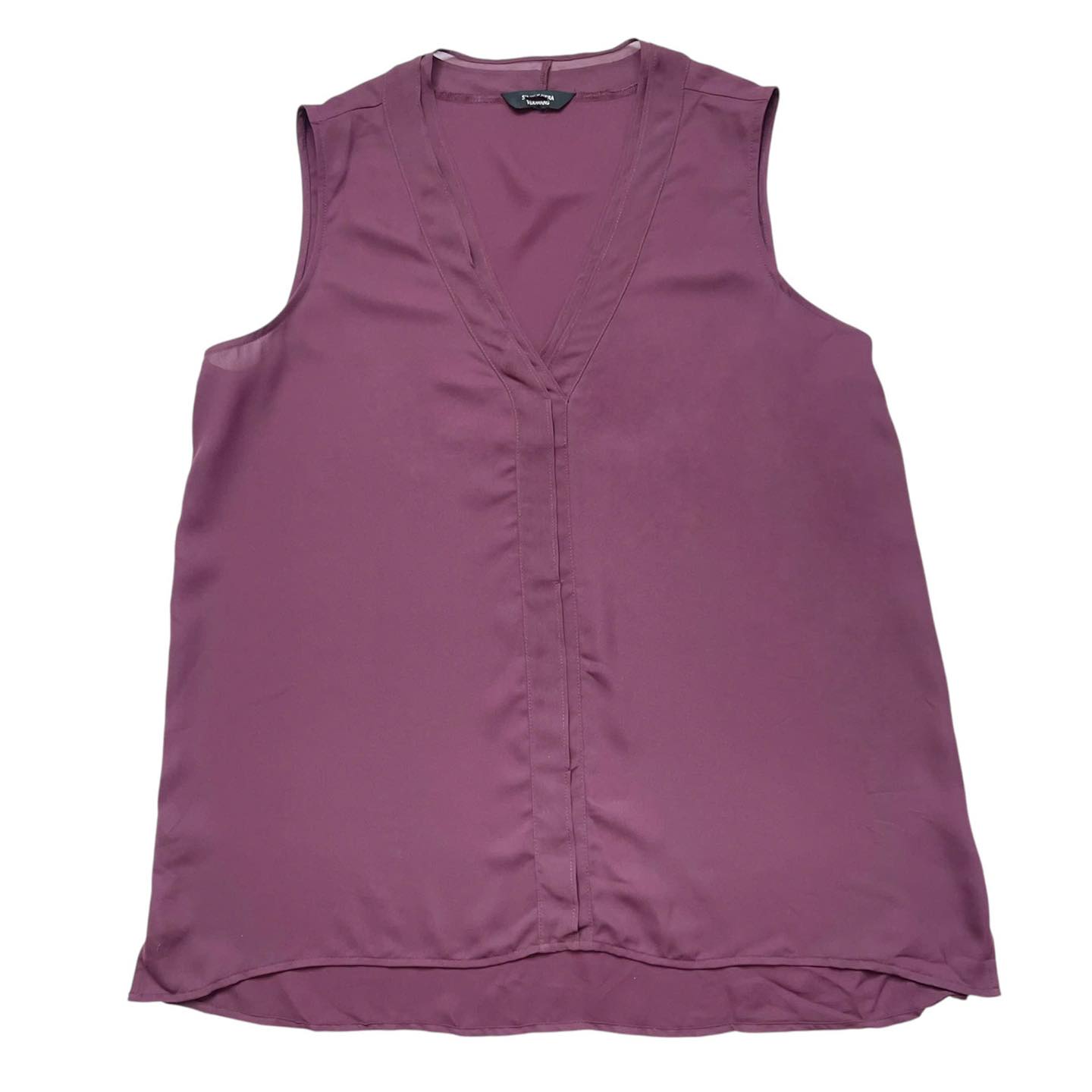 [🆕🇻🇳] Trang xuất xịn – Chuyên cung cấp sỉ & lẻ thời trang quần áo xuất khẩu vnxk, hàng xuất dư, hàng xuất xịn 👕 Top1Fashion 👗  Áo sát nách basic xịn xò
#129kForm rộng vừa phải, che bụng cực ổn. Thiết kế cổ V nhẹ, may đường nổi tinh tế – mix được từ chân váy, quần tây tới jean đều , shares-0✔️ , likes-1❤️️ , date-2025-07-29 02:05:57🇻🇳🇻🇳🇻🇳📰🆕