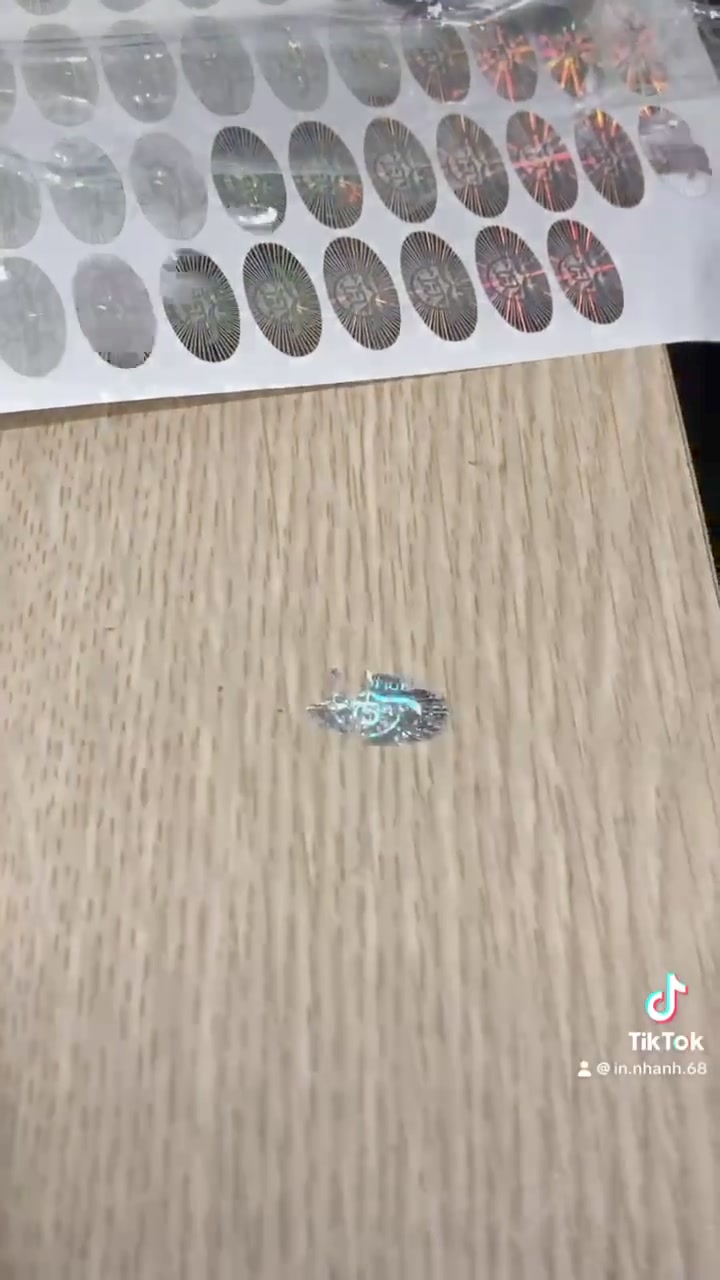 [🆕🇻🇳] Xưởng in tem 7 màu – tem vỡ – các loại tem nhãn (in ấn 2) 🎨 Top1Designs ✨  \ud83c\udf41tem Hologram 3D m\u00e0u th\u01b0\u01a1ng hi\u1ec7u, ch\u1ed1ng gi\u1ea3\ud83c\udf41\n- Chuy\u00ean d\u00f9ng b\u1ea3o h\u00e0nh cho c\u00e1c s , shares-31✔️ , likes-916❤️️ , date-2024-05-27 22:23:07🇻🇳🇻🇳🇻🇳📰🆕