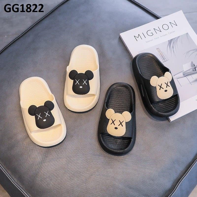 [🆕🇻🇳]  BiBi Kids Chuyên quần áo trẻ em thương hiệu Nous – Uala Rogo – Bu – Little Love 🧑‍🧒❤️️👶⭐️  DÉP LÊ GẤU CHO BÉ
Hình gấu siêu cute luôn, đảm bảo bé nào cũng mê tít
Chất liệu EVA siêu nhẹ, có viền dép cao, bảo vệ bàn chân, đế chống trượt đầy đủ nữ , shares-0✔️ , likes-0❤️️ , date-2021-12-13 18:57:12🇻🇳🇻🇳🇻🇳📰🆕