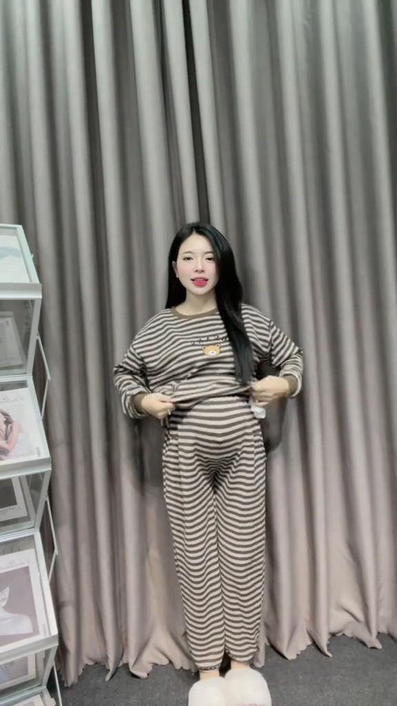 [🆕🇻🇳] Moon’Shop-Váy bầu thiết kế 👕 Top1Fashion 👗  ud83dudecdufe0fBu1ed8 CTON Nu1ef6 Bu1ea6U Ku1eba THu00caU Gu1ea4U XINH Xu1ec8UnChu1ea5t mu1ec1m mu1ecbn ko xu00f9 lu00f4ng bai nhu00e3o m , shares-0✔️ , likes-12❤️️ , date-2024-12-27 22:15:59🇻🇳🇻🇳🇻🇳📰🆕