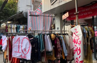 [🆕🇻🇳] Munn’s House – Life is beautiful 👕 Top1Fashion 👗  Thương mời cả nhà đến với Munn ngày cuối…
Với các mức giá tri ân chưa từng có: 10k 20k 40k 50k 150k
~~ 𝗠𝘂𝗻𝗻’𝘀 𝗛𝗼𝘂𝘀𝗲 ~~
Địa chỉ: Số 10 đường 11 (cư xá Ra , shares-2✔️ , likes-3❤️️ , date-2025-01-13 23:36:35🇻🇳🇻🇳🇻🇳📰🆕