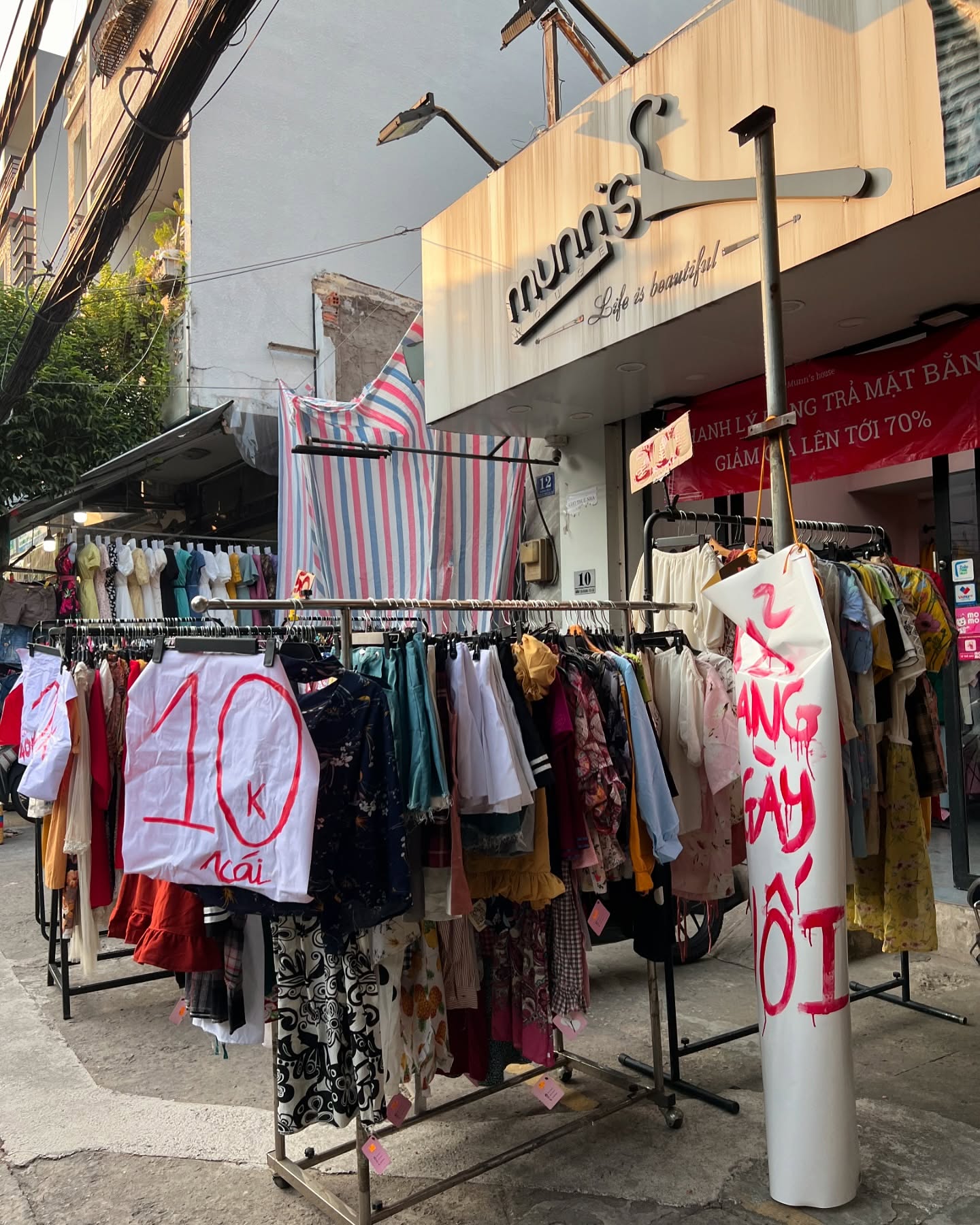 [🆕🇻🇳] Agnes Studios – 𝙃𝙞𝙜𝙝-𝙦𝙪𝙖𝙡𝙞𝙩𝙮 & 𝙨𝙚𝙡𝙚𝙘𝙩𝙚𝙙 𝙘𝙡𝙤𝙩𝙝𝙞𝙣𝙜 𝙛𝙧𝙤𝙢 𝘾𝙝𝙞𝙣𝙖 👕 Top1Fashion 👗  (HẾT HÀNG) 𝐁𝐮𝐭𝐭𝐨𝐧-𝐝𝐨𝐰𝐧 𝐰𝐨𝐨𝐥 𝐛𝐥𝐞𝐧𝐝 𝐣𝐚𝐜𝐤𝐞𝐭
Size: freesize (dài: 55, ngực: 126, vai: 68, dài tay áo: 43)
Màu sắc: nâu camelsản phẩm có sẵn | hình ảnh do Agn , shares-0✔️ , likes-0❤️️ , date-2025-01-13 19:53:35🇻🇳🇻🇳🇻🇳📰🆕