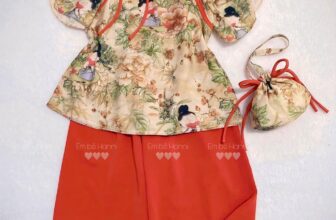 [🆕🇻🇳] Em bé Hanni – Thiết Kế & Thời Trang 🧑‍🧒❤️️👶⭐️  Pháp phục cách điệu cùng hoạ tiết độc lạ chỉ có ở HanniIb Hanni để được tư vấn và đặt hàng nhanh chóng nhé!
Lưu ý: Hàng pre-order đặt may 7 ngày có hàn , shares-1✔️ , likes-134❤️️ , date-2025-02-06 20:49:58🇻🇳🇻🇳🇻🇳📰🆕