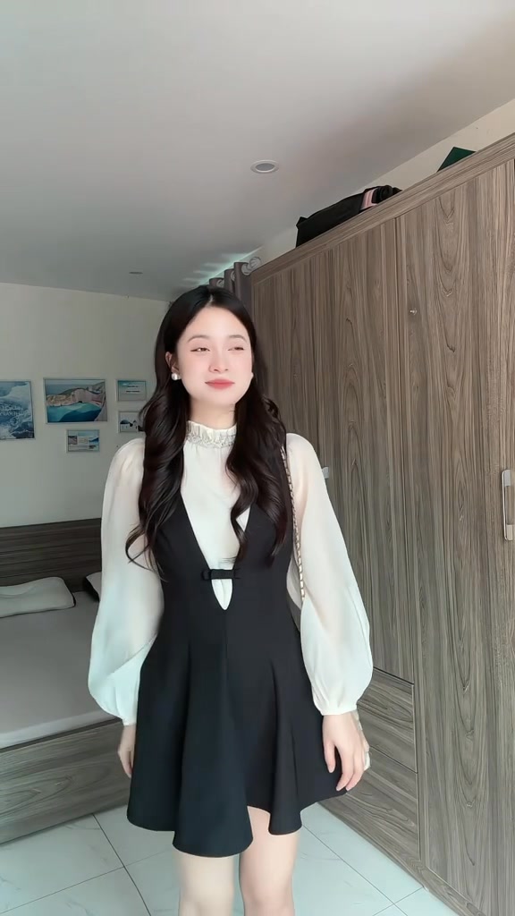 [🆕🇻🇳] TRÀ MI Boutique  👕 Top1Fashion 👗  Su00e9t u00e1o ku00e8m yu1ebfm xinh u1ea1nSize S M L XL”},”id”:”UzpfSTEwMDA2NDMzNTYwMjU4OTpWSzo2MTU3NjM5NjgwNzgzMjc=”},”accent_color”:”FF584B41″},”ex , shares-1✔️ , likes-21❤️️ , date-2025-02-17 06:43:22🇻🇳🇻🇳🇻🇳📰🆕