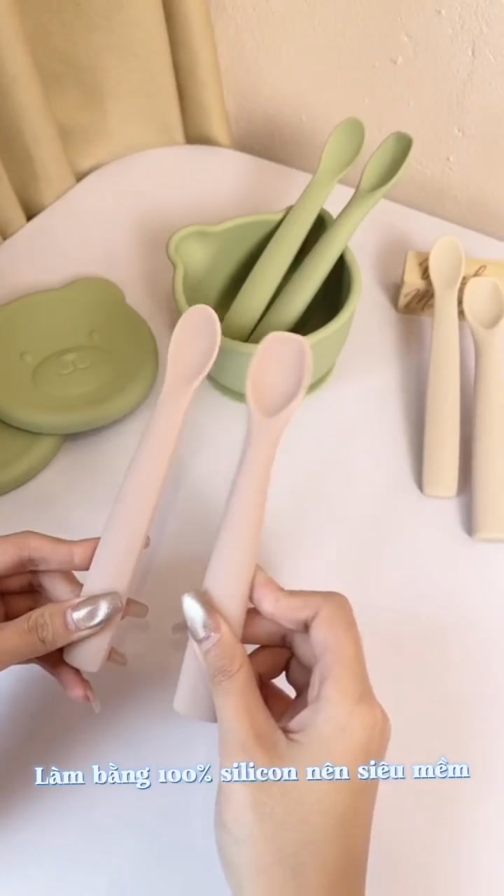 [🆕🇻🇳] Shop Mẹ Sữa – Sỉ & lẻ đồ mẹ bé cao cấp 🧑‍🧒❤️️👶⭐️  SET 2 THÌA SILICONE BARROT – BẠN ĐỒNG HÀNH HOÀN HẢO CHO BÉ ĂN DẶM! 

 Mẹ đã tìm được chiếc thìa “chân ái” cho bé chưa? Nếu chưa, thì SET 2 THÌA SILICONE B , shares-0✔️ , likes-0❤️️ , date-2025-02-18 18:54:41🇻🇳🇻🇳🇻🇳📰🆕