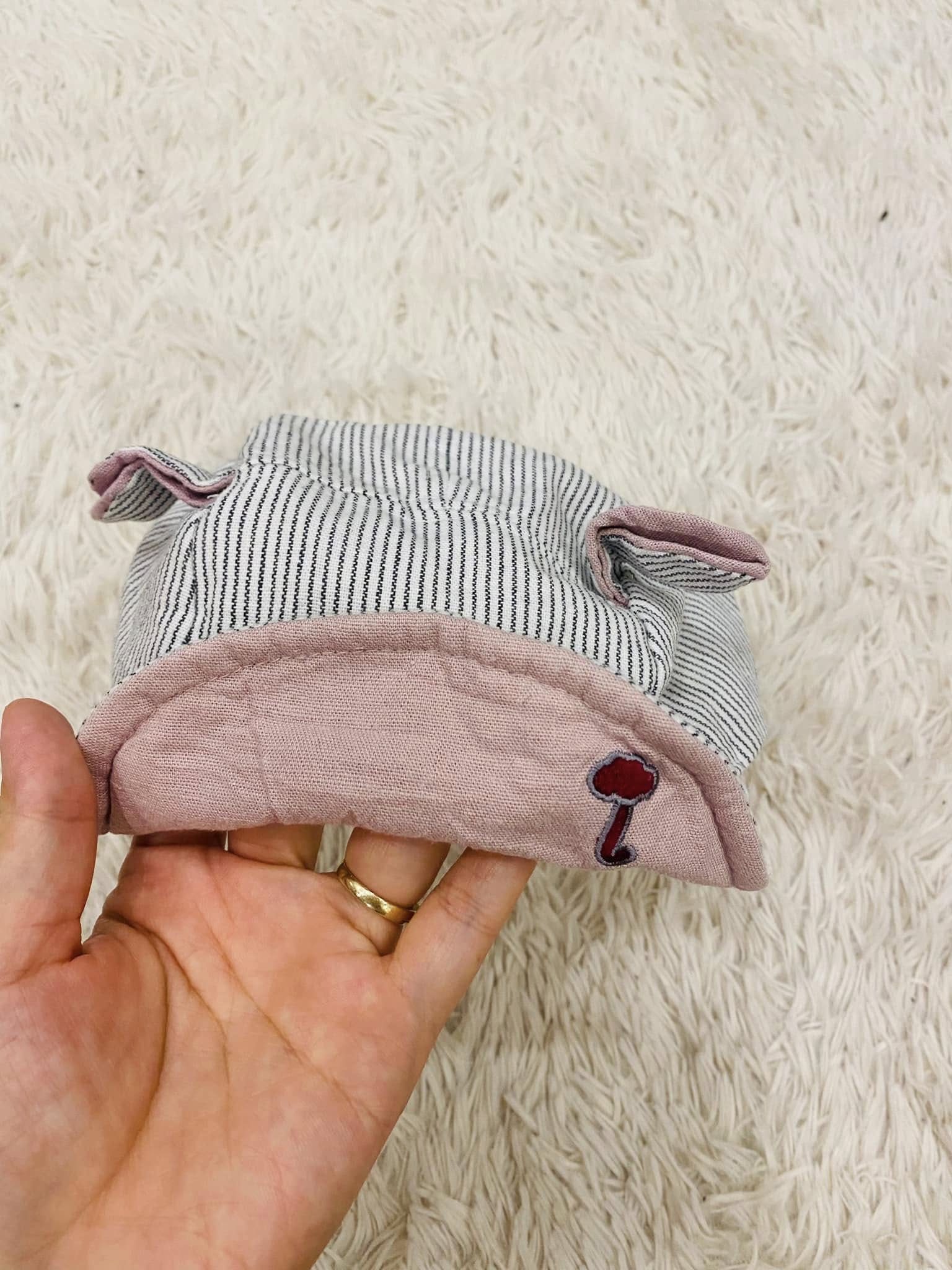 [🆕🇻🇳]  Linh Nguyen Thuỳ – Linh Kid Mom 🧑‍🧒❤️️👶⭐️ Team #cinnamoroll đâu rùi ạ
Nhìn là u mê luôn đấy ạ
BST này bên e phải gọi là siêu chất lượng luôn ý
E vẫn nhận #order ạ#linhkidmom
, shares-0✔️ , likes-2❤️️ , date-2024-07-18 16:22:47🇻🇳🇻🇳🇻🇳📰🆕