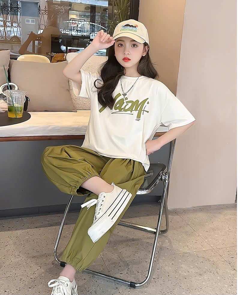 [🆕🇻🇳]  Emy Baby – Thời trang xuất khẩu MẸ và BÉ 🧑‍🧒❤️️👶⭐️  SALE CỰC SỐC – GIÁ RẺ BẤT NGỜ! 
 Bé yêu diện đẹp – Đẹp trai mỗi ngày! 
 Chất vải cao cấp, mềm mịn, thoáng mát
 Size từ 10-35kg – Dễ dàng chọn lựa
 SHIP CO , shares-0✔️ , likes-5❤️️ , date-2025-03-11 18:22:10🇻🇳🇻🇳🇻🇳📰🆕