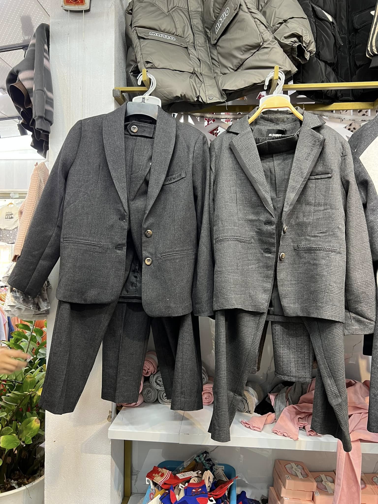 [🆕🇻🇳] Quynh Ruby – Cửa hàng quần áo trẻ em 🧑‍🧒❤️️👶⭐️ Em ơi mùa Xuân đã về trên cảnh lá.-Chất liệu tone 2 da , mát mềm , thấm mồ hôi, không nhăn ,giặt máy vô tư ,không bay màu a!
Màu sắc, hình ảnh đa dạng g , shares-0✔️ , likes-1❤️️ , date-2025-01-25 18:40:10🇻🇳🇻🇳🇻🇳📰🆕