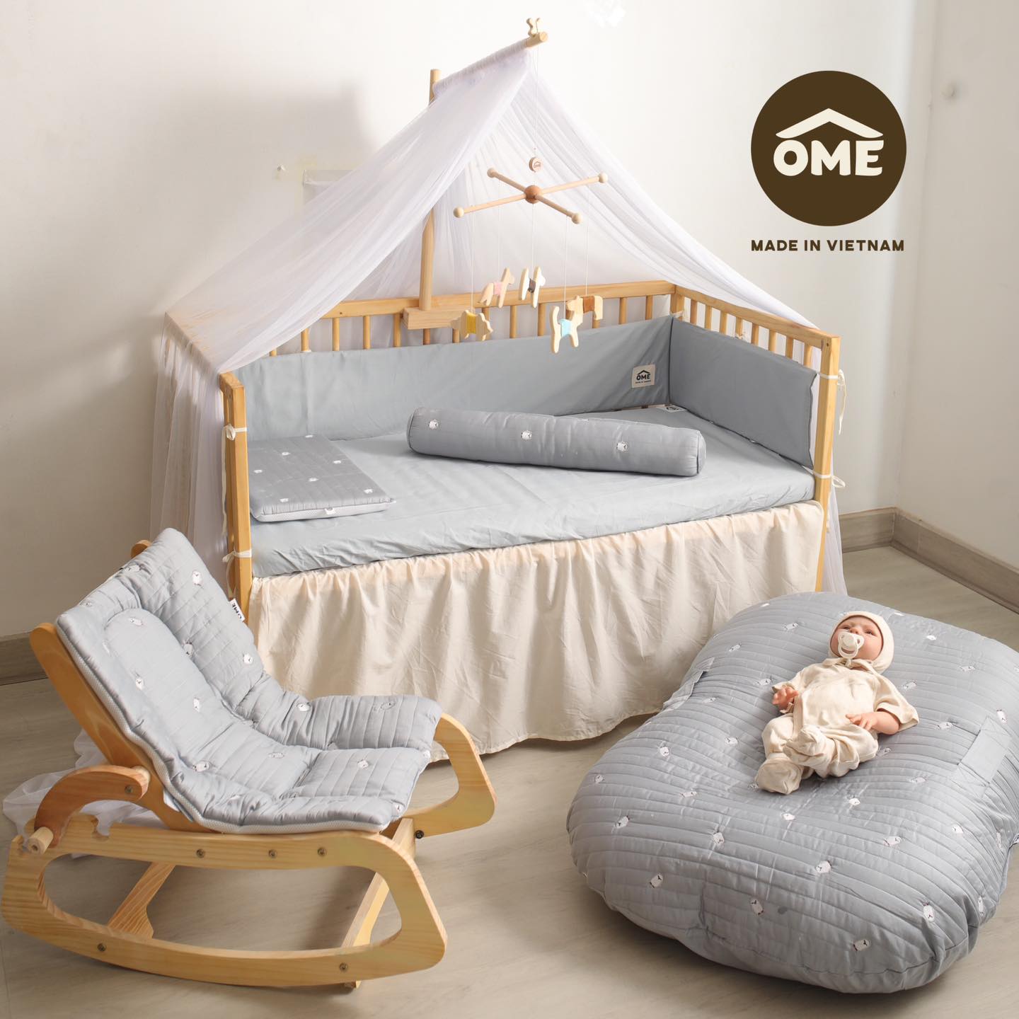 [🆕🇻🇳] Ome Việt Nam – Đồ vải, đồ dùng phụ kiện cao cấp chất lượng cho bé từ sơ sinh đến lớn 🧑‍🧒❤️️👶⭐️  GỐI CHỐNG TRÀO OME THÊU TAY SIÊU TO KHỔNG LỒVừa về thêm màu mới cực xinh cho các bé yêu!Chiếc gối chống trào Đa-zi-năng này là “must-have” cho bé t , shares-0✔️ , likes-7❤️️ , date-2024-11-26 19:36:19🇻🇳🇻🇳🇻🇳📰🆕