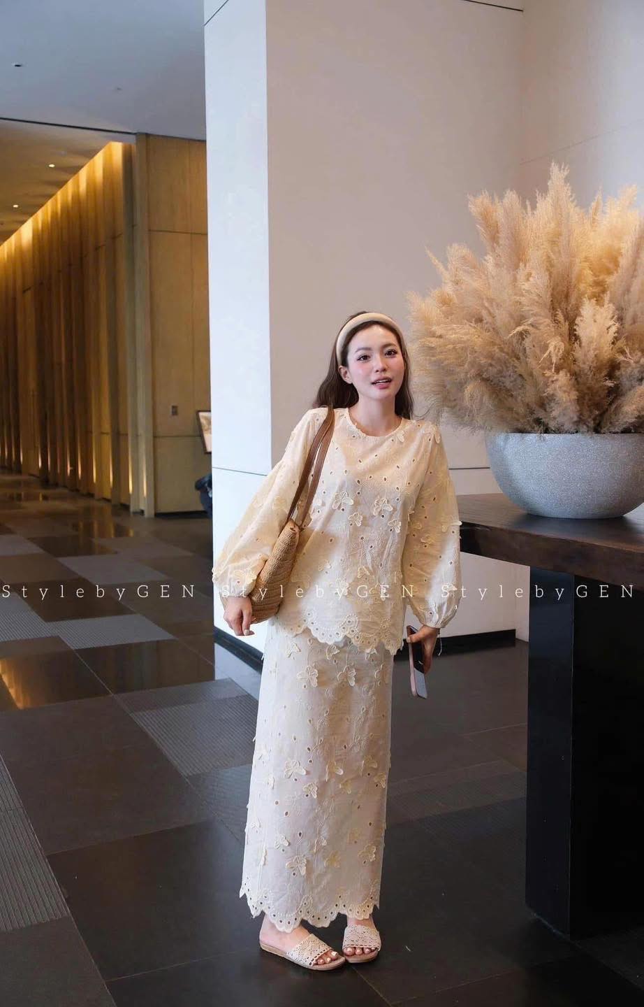 [🆕🇻🇳] TOTO – Chuyên Hàng Thiết Kế Nội Địa TQ 🧑‍🧒❤️️👶⭐️ Sắm đồ roài thì phải sắm dép phải hem ce
em gom lun choa ce mình diện #1xx nhỏ/ đôi thui nhé
Sz kép : 35-36 / 37-38 / 39-40
3 màu trắng – đen – beOrde , shares-0✔️ , likes-3❤️️ , date-2025-03-11 23:58:18🇻🇳🇻🇳🇻🇳📰🆕